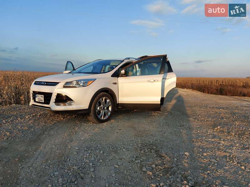 Внедорожник / Кроссовер Ford Escape 2013 в Обухове
