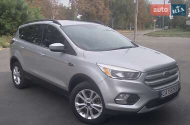 Внедорожник / Кроссовер Ford Escape 2017 в Золотоноше