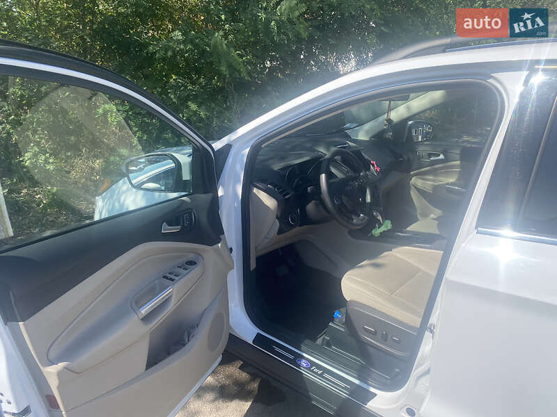 Позашляховик / Кросовер Ford Escape 2018 в Чернігові