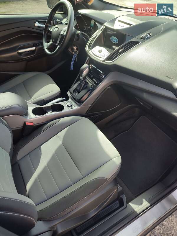 Внедорожник / Кроссовер Ford Escape 2015 в Полтаве фото 7 Внедорожник / Кроссовер Ford Escape 2015 в Полтаве