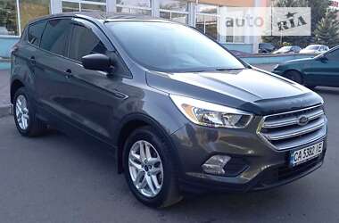 Внедорожник / Кроссовер Ford Escape 2017 в Черкассах