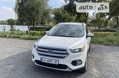 Позашляховик / Кросовер Ford Escape 2018 в Умані