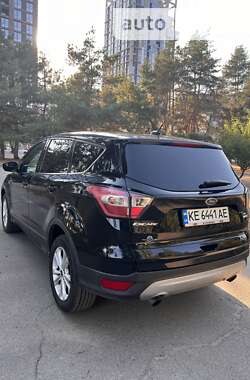 Позашляховик / Кросовер Ford Escape 2016 в Дніпрі