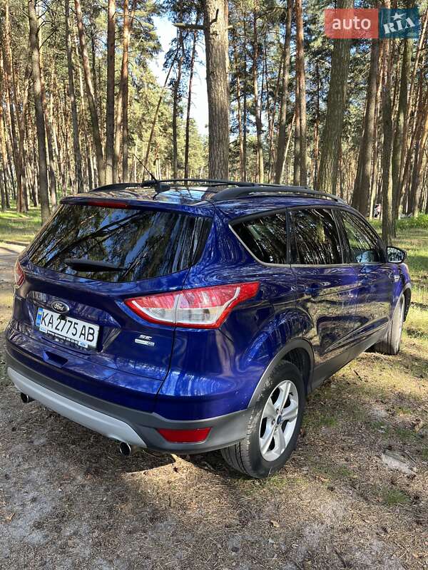 Внедорожник / Кроссовер Ford Escape 2012 в Сумах