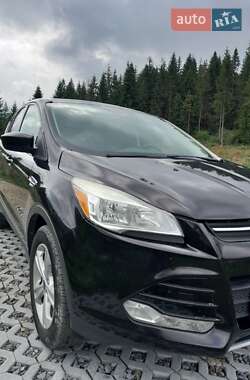 Внедорожник / Кроссовер Ford Escape 2012 в 