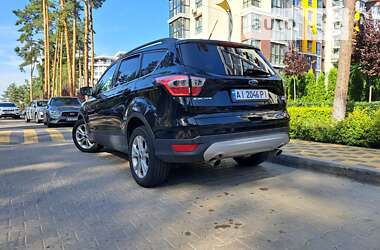 Внедорожник / Кроссовер Ford Escape 2016 в Гостомеле