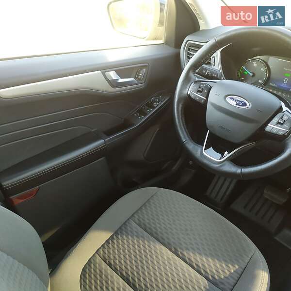 Внедорожник / Кроссовер Ford Escape 2021 в Киеве