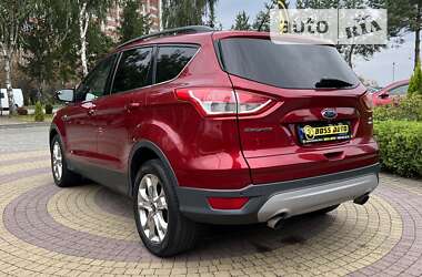 Позашляховик / Кросовер Ford Escape 2015 в Львові