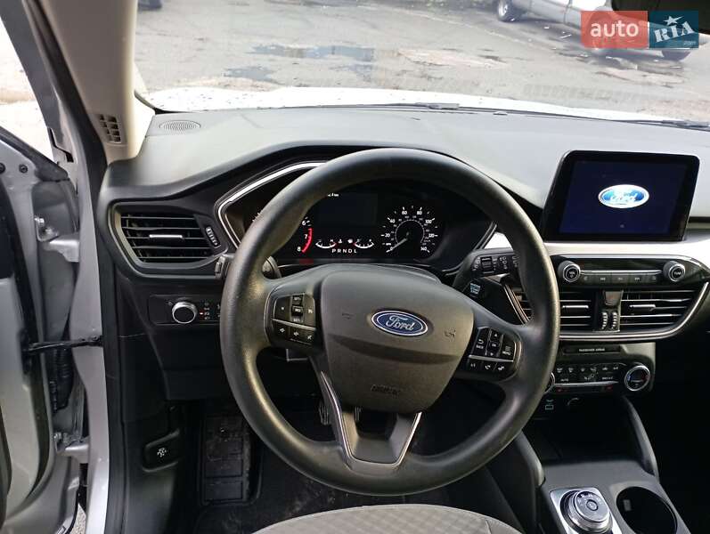Внедорожник / Кроссовер Ford Escape 2020 в Киеве