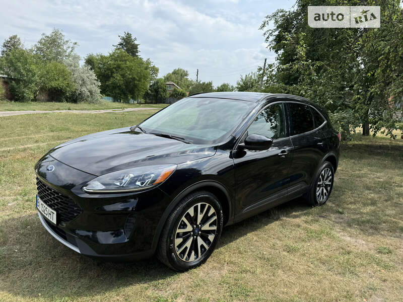 Внедорожник / Кроссовер Ford Escape 2020 в Полтаве