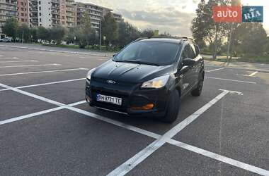 Внедорожник / Кроссовер Ford Escape 2014 в 