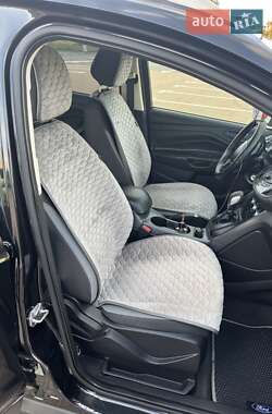 Внедорожник / Кроссовер Ford Escape 2014 в 