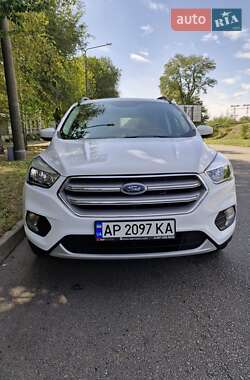 Позашляховик / Кросовер Ford Escape 2017 в Запоріжжі