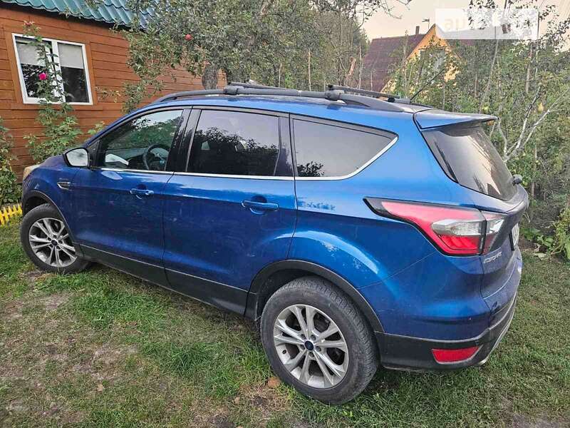Внедорожник / Кроссовер Ford Escape 2016 в Киеве