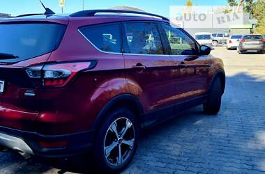 Внедорожник / Кроссовер Ford Escape 2018 в Львове