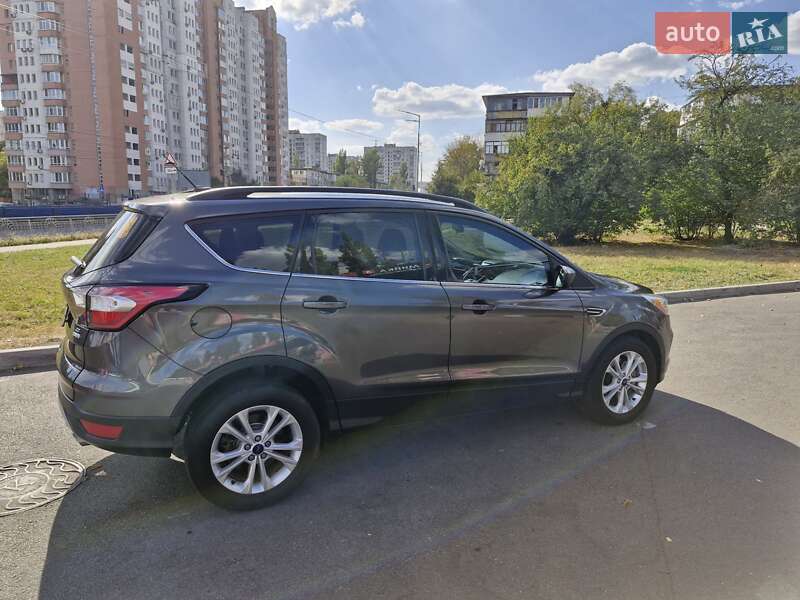 Внедорожник / Кроссовер Ford Escape 2017 в Киеве фото 8 Внедорожник / Кроссовер Ford Escape 2017 в Киеве