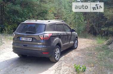 Позашляховик / Кросовер Ford Escape 2017 в Кременчуці