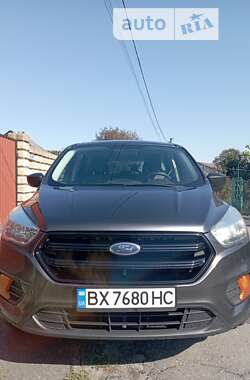 Позашляховик / Кросовер Ford Escape 2017 в Старокостянтинові