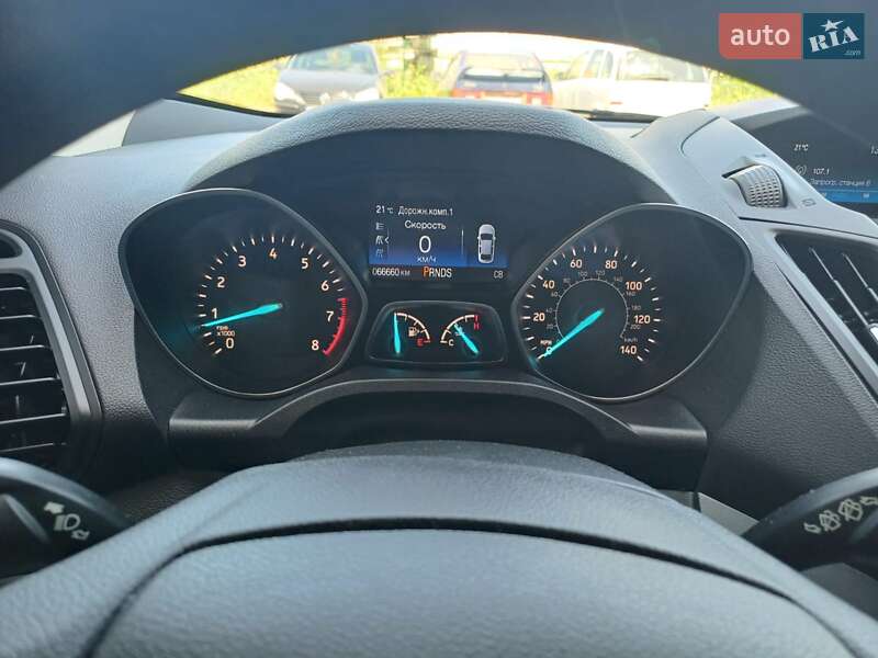 Внедорожник / Кроссовер Ford Escape 2019 в Хмельницком
