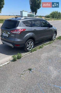 Внедорожник / Кроссовер Ford Escape 2014 в 