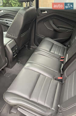 Внедорожник / Кроссовер Ford Escape 2014 в 