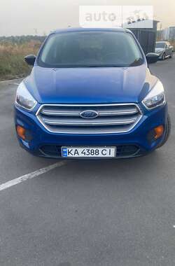 Внедорожник / Кроссовер Ford Escape 2017 в Киеве