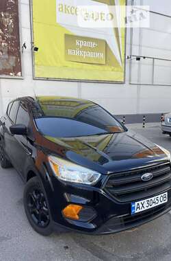 Позашляховик / Кросовер Ford Escape 2017 в 