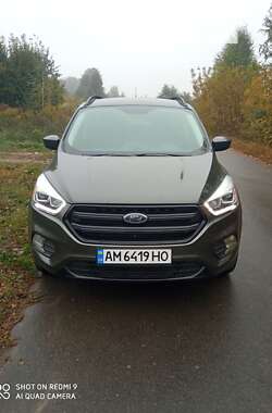 Позашляховик / Кросовер Ford Escape 2018 в Овручі