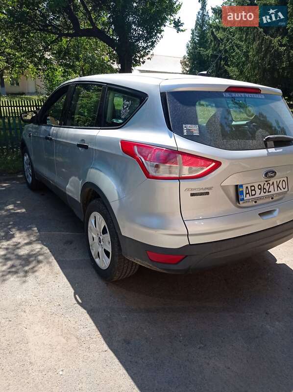 Внедорожник / Кроссовер Ford Escape 2014 в Бершади