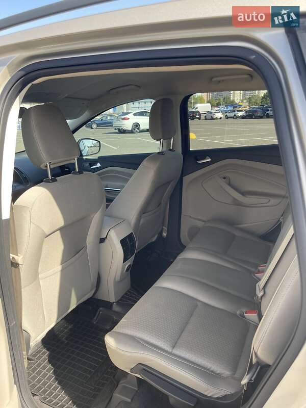 Внедорожник / Кроссовер Ford Escape 2018 в Киеве