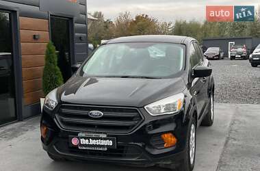 Позашляховик / Кросовер Ford Escape 2017 в Рівному