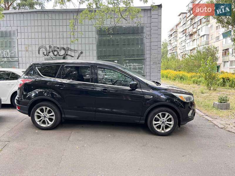 Внедорожник / Кроссовер Ford Escape 2016 в Киеве