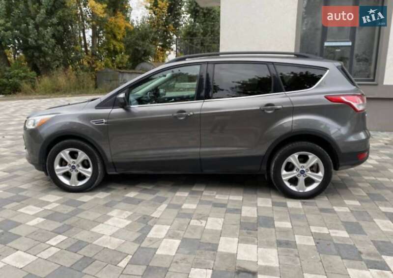 Внедорожник / Кроссовер Ford Escape 2013 в Косове