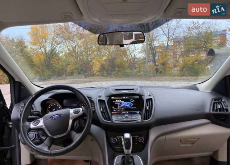 Внедорожник / Кроссовер Ford Escape 2013 в Косове