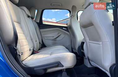 Внедорожник / Кроссовер Ford Escape 2019 в 