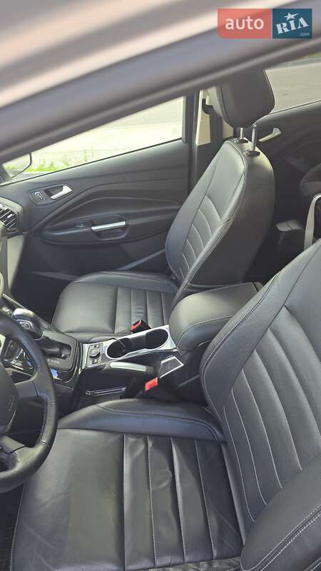 Внедорожник / Кроссовер Ford Escape 2015 в Львове