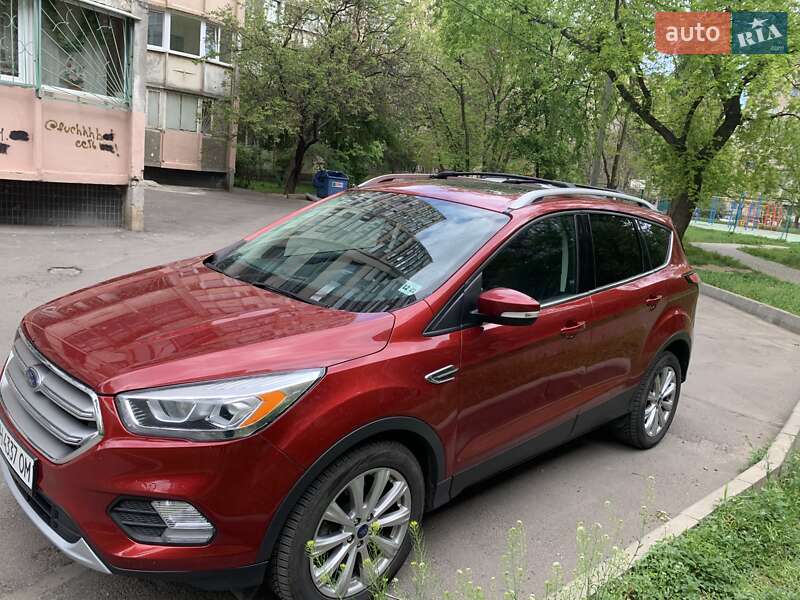 Внедорожник / Кроссовер Ford Escape 2016 в Одессе