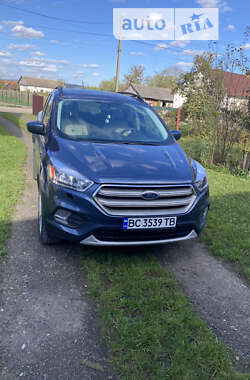 Позашляховик / Кросовер Ford Escape 2017 в Львові