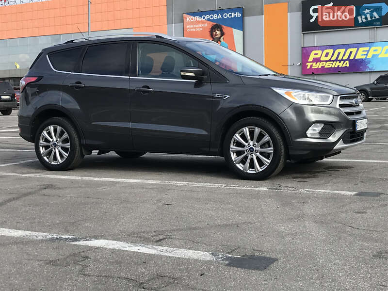 Внедорожник / Кроссовер Ford Escape 2018 в Полтаве