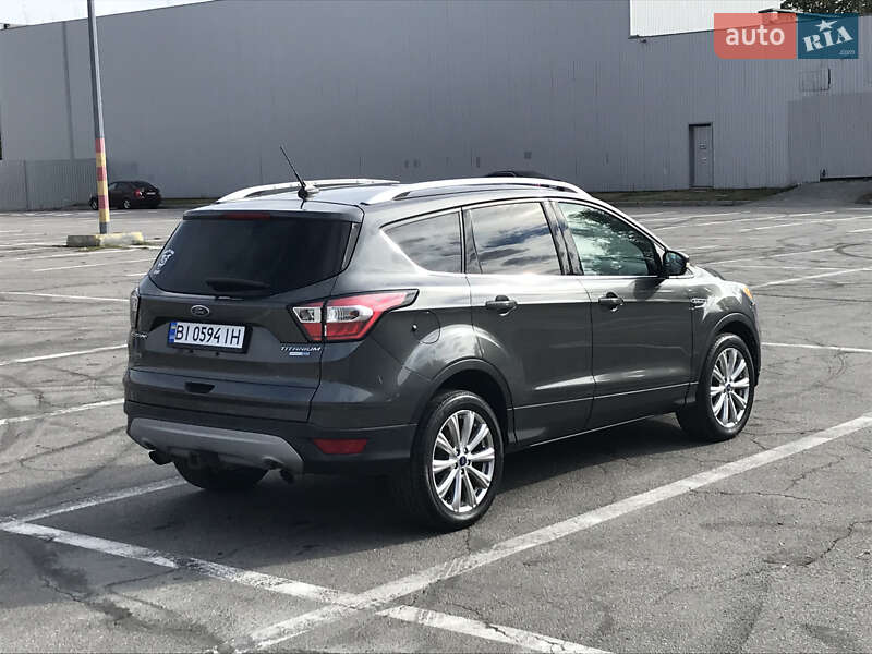 Внедорожник / Кроссовер Ford Escape 2018 в Полтаве