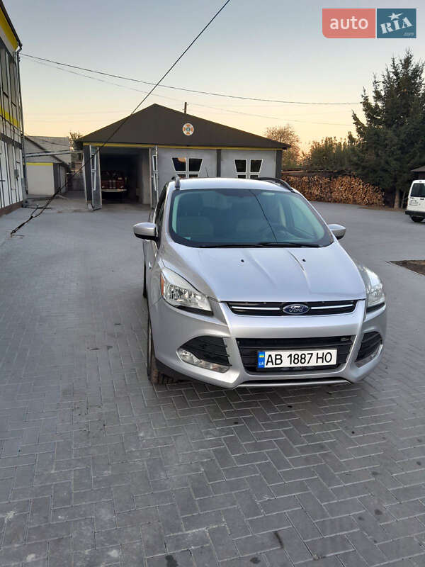 Внедорожник / Кроссовер Ford Escape 2015 в Жмеринке