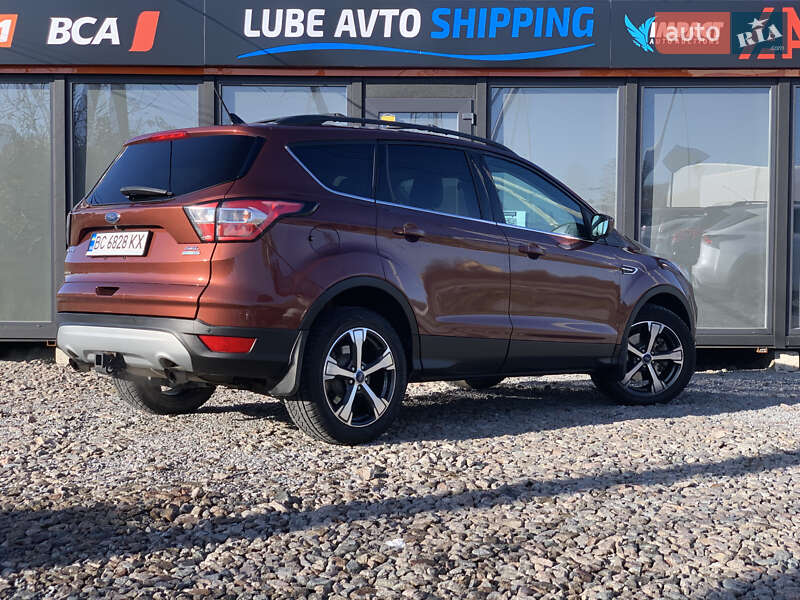 Внедорожник / Кроссовер Ford Escape 2017 в Львове