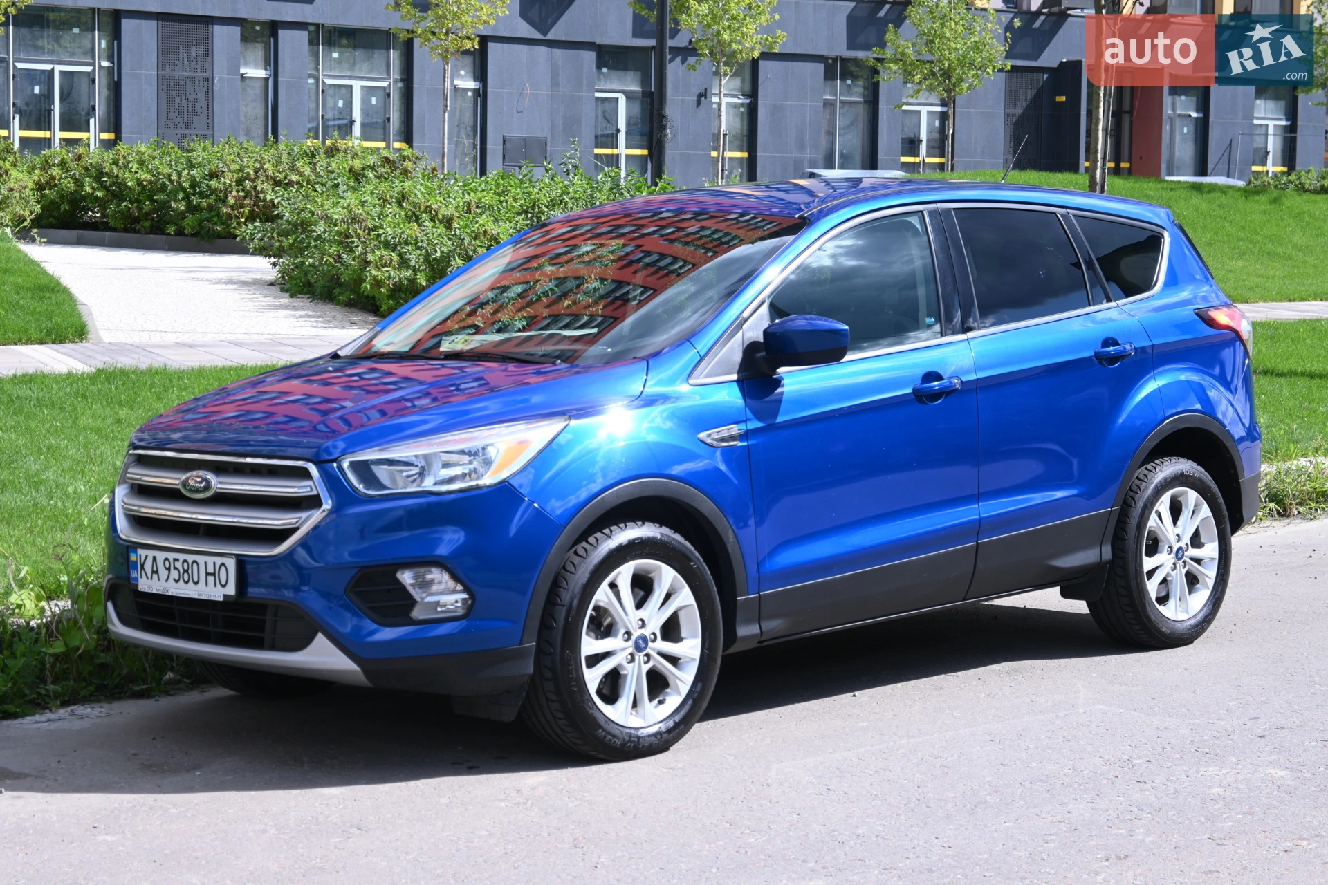 2017 Ford Escape - мініатюра 2