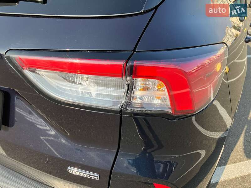 Внедорожник / Кроссовер Ford Escape 2021 в Киеве