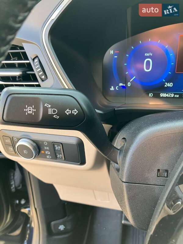 Внедорожник / Кроссовер Ford Escape 2021 в Киеве