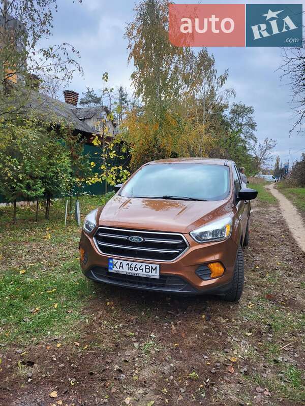 Внедорожник / Кроссовер Ford Escape 2016 в Киеве