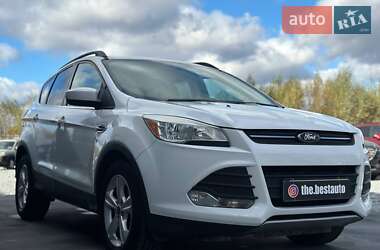 Позашляховик / Кросовер Ford Escape 2016 в Рівному