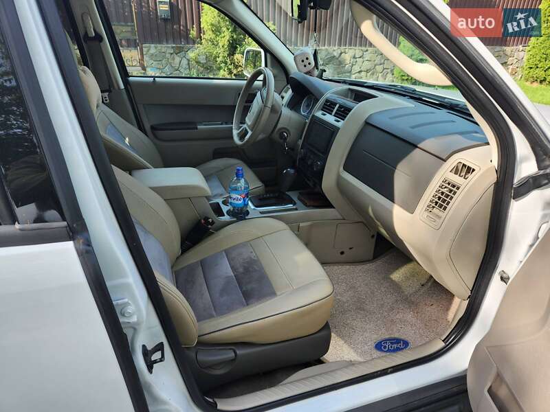 Внедорожник / Кроссовер Ford Escape 2010 в Ставище