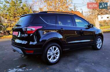 Позашляховик / Кросовер Ford Escape 2017 в Дубні