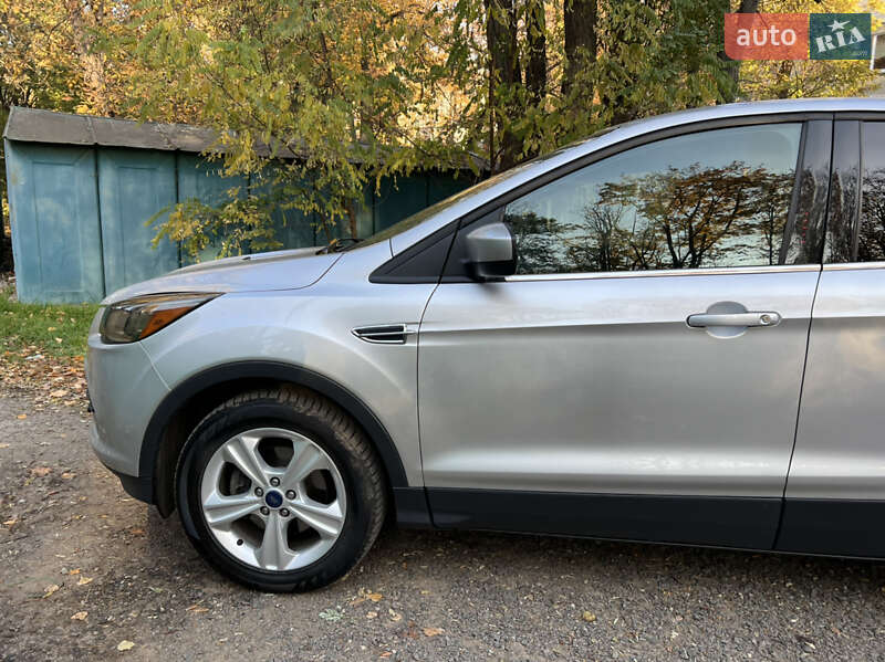 Позашляховик / Кросовер Ford Escape 2016 в Одесі